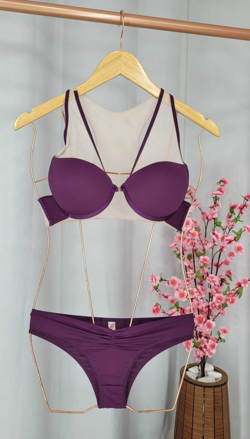 Lingerie Roxo