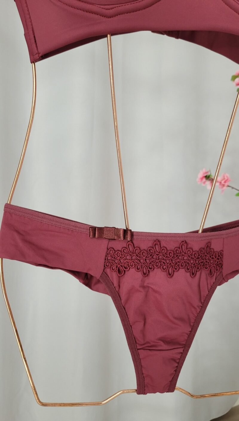 Lingerie Marsala - Image 3