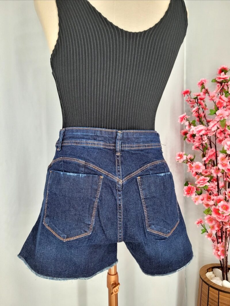 Short Jeans - Image 3