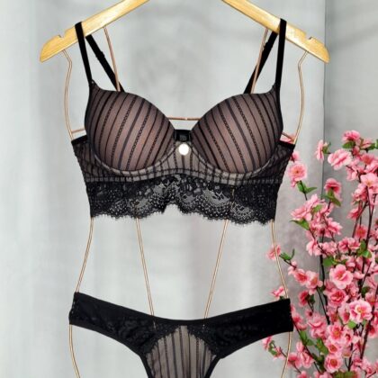 Lingerie Preta