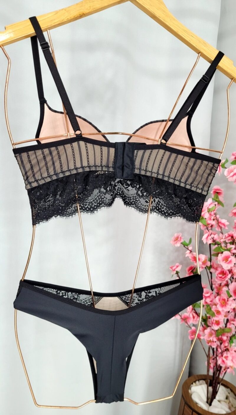 Lingerie Preta - Image 4