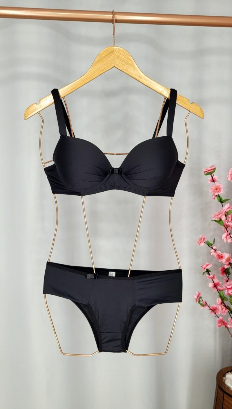 Lingerie Preta