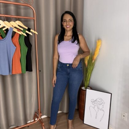 Look Regata - Regata e Calça Jeans