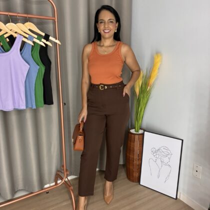 Look Regata - Regata Terra e Calça Alfaiataria